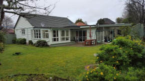 Hidden Gem and Entire Bungalow in Central hutt, Lower Hutt